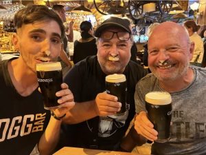 cerveza de calidad en los 9 grifos de fogg bar en madrid